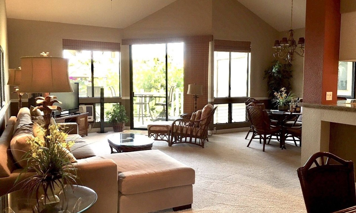 Wailea Condo | 125+ 5 STAR REVIEWS SAYS IT ALL! Upgraded thru/vaulted ceil/Golf & Ocean view!