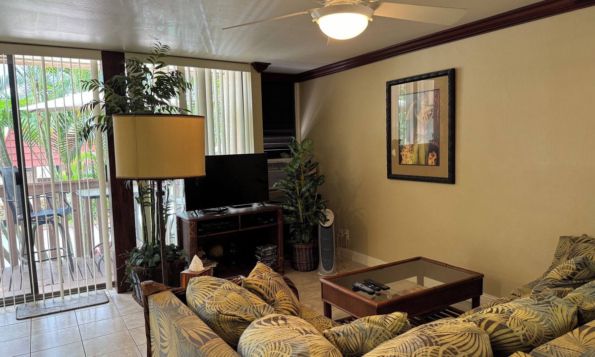 Makaha Valley House | A-1 * Vacation Rental in Scenic Makaha Valley