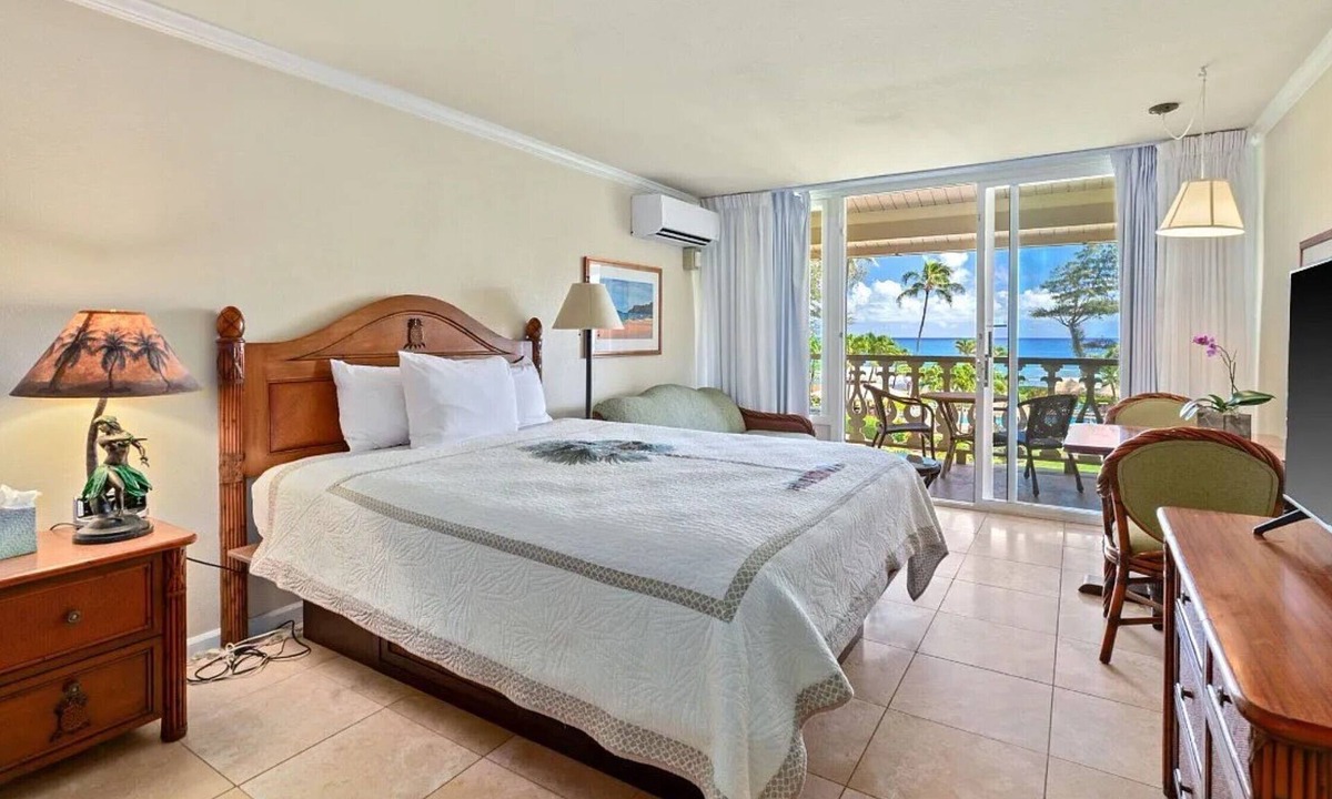 Wailua Hotel | Beautiful OCEAN VIEW with free Parking & Top Floor