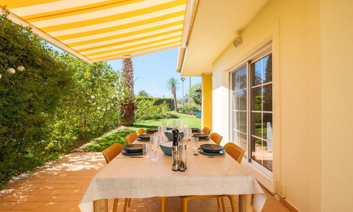 Atalaia Villa | Beautiful villa with private pool [130]