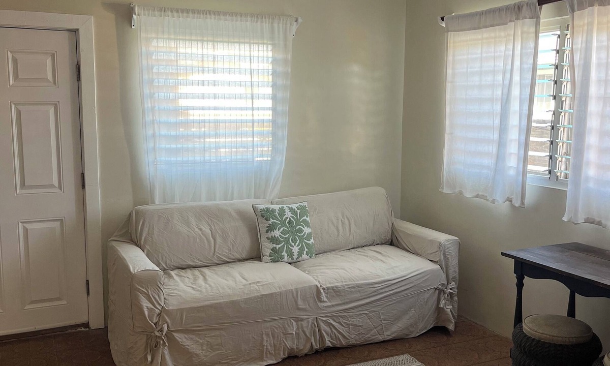 Laie Apartment | Charming 1 bdr in LAIE Private yard and entrance! 5 minute walk to Hukilau beach