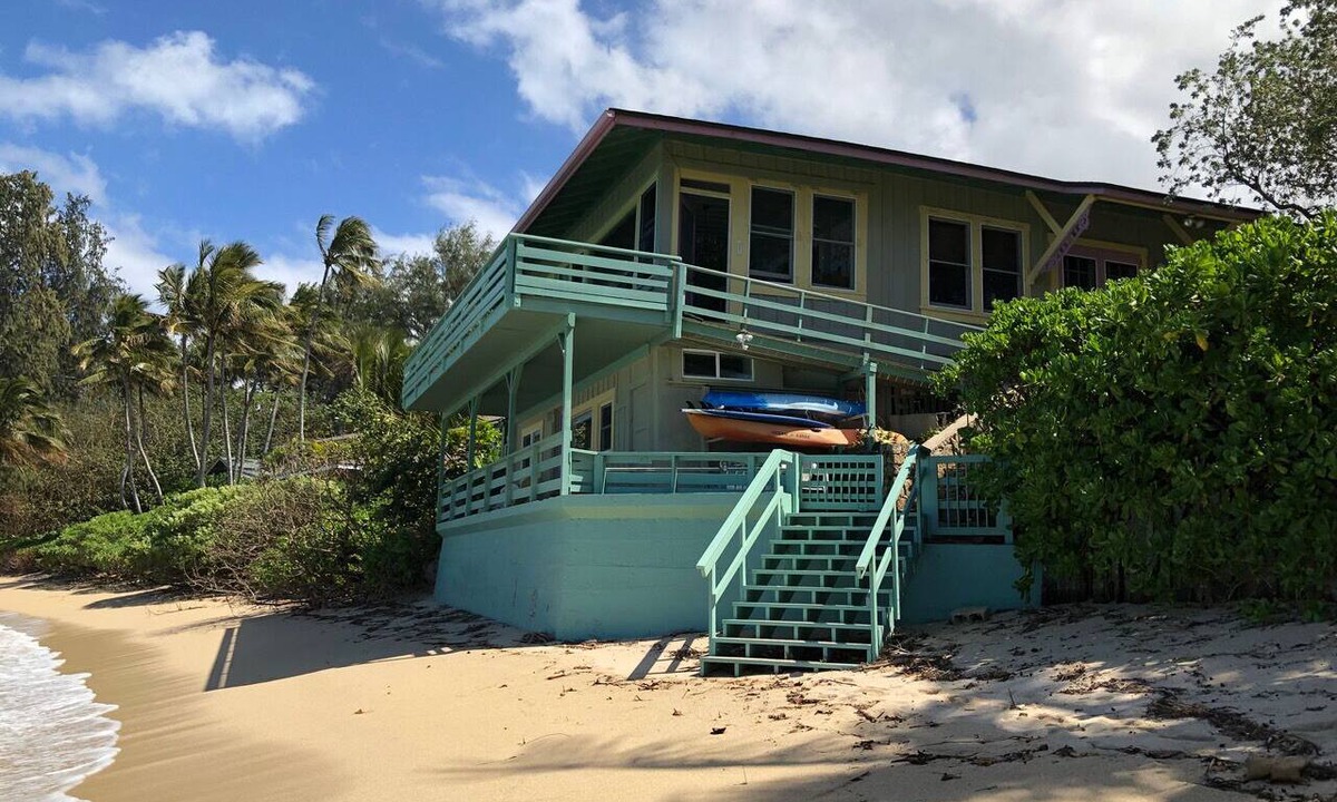 Kawela Bay House | Charming Historic 1910 Kawela Bay Beachfront Property! 2 Homes, Sleeps 17