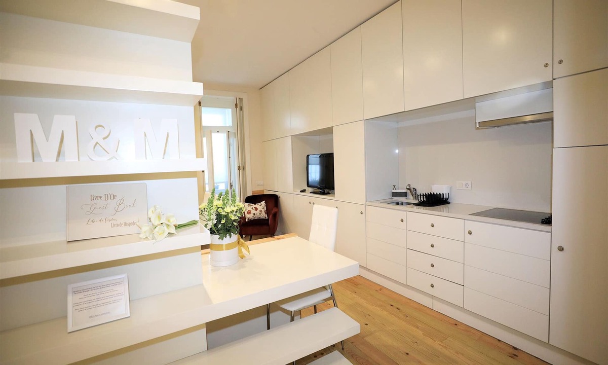 Bonfim Apartment | City center apartment, comfortable, quiet, Wifi, AirCondic and Balcony