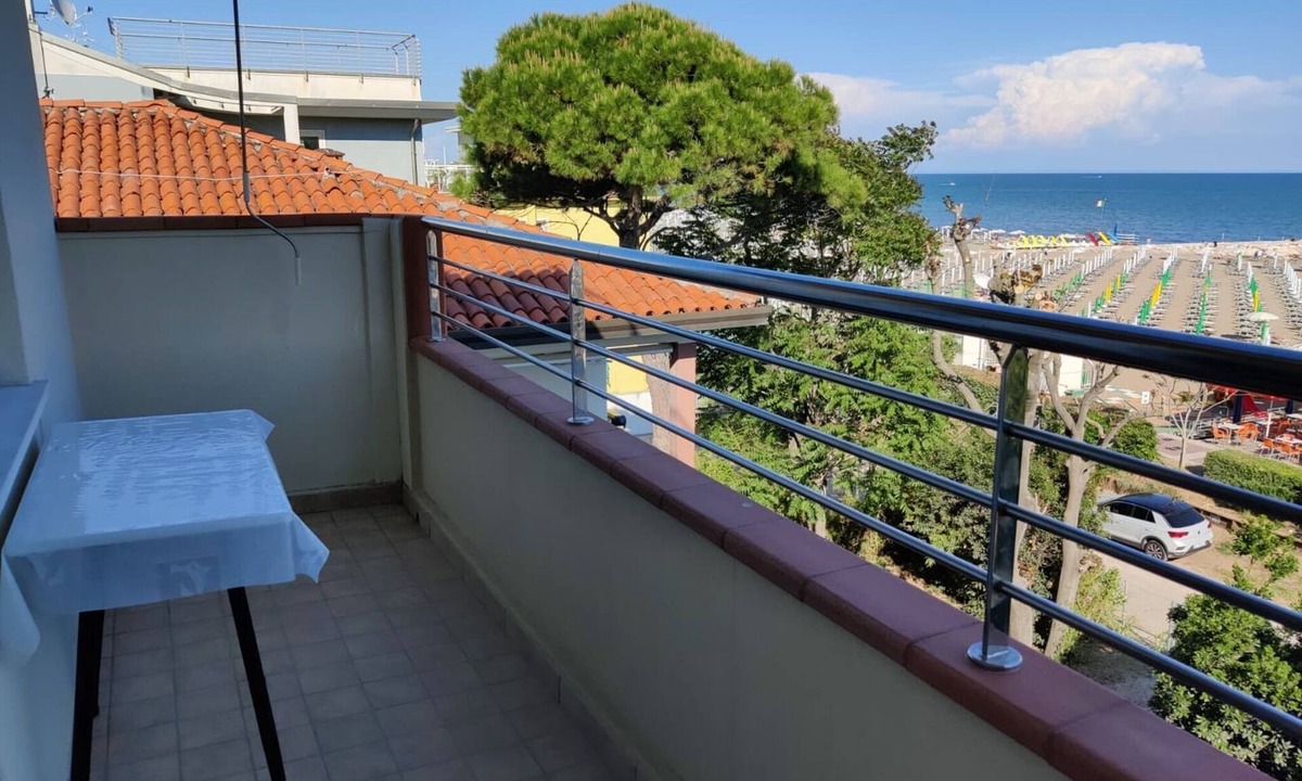 Old Town Apartment | Cozy accommodation with sea view terrace