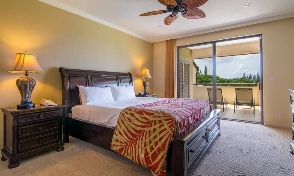 Kapalua Hotel | Dreamy Maui Escape: Exclusive Villas with Private Pools near Kapalua Bay