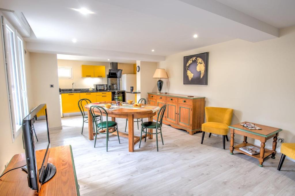 Olivet House | Espelidou is a 2 bedroom, 1 bathroom house is a few minutes from Orleans