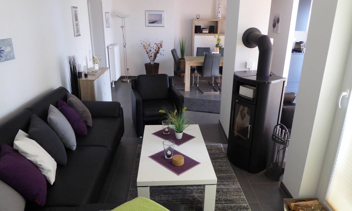 Grossenbrode Apartment | Exclusive penthouse apartment Leuchtturm 17 in Großenbrode. Two spacious roof terraces with sea view and beach chair. High-quality living comfort with fireplace, sauna & whirlpool. Incidental costs included