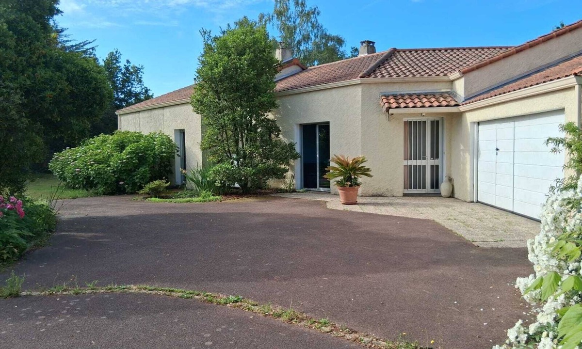 Vertou House | Family home in the heart of the Nantes vineyards