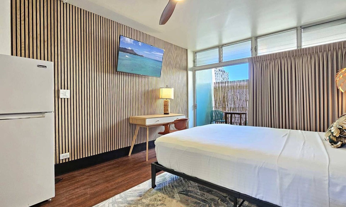 Waikiki Apartment | Furnished monthly rental Waikiki Neighborhood 402