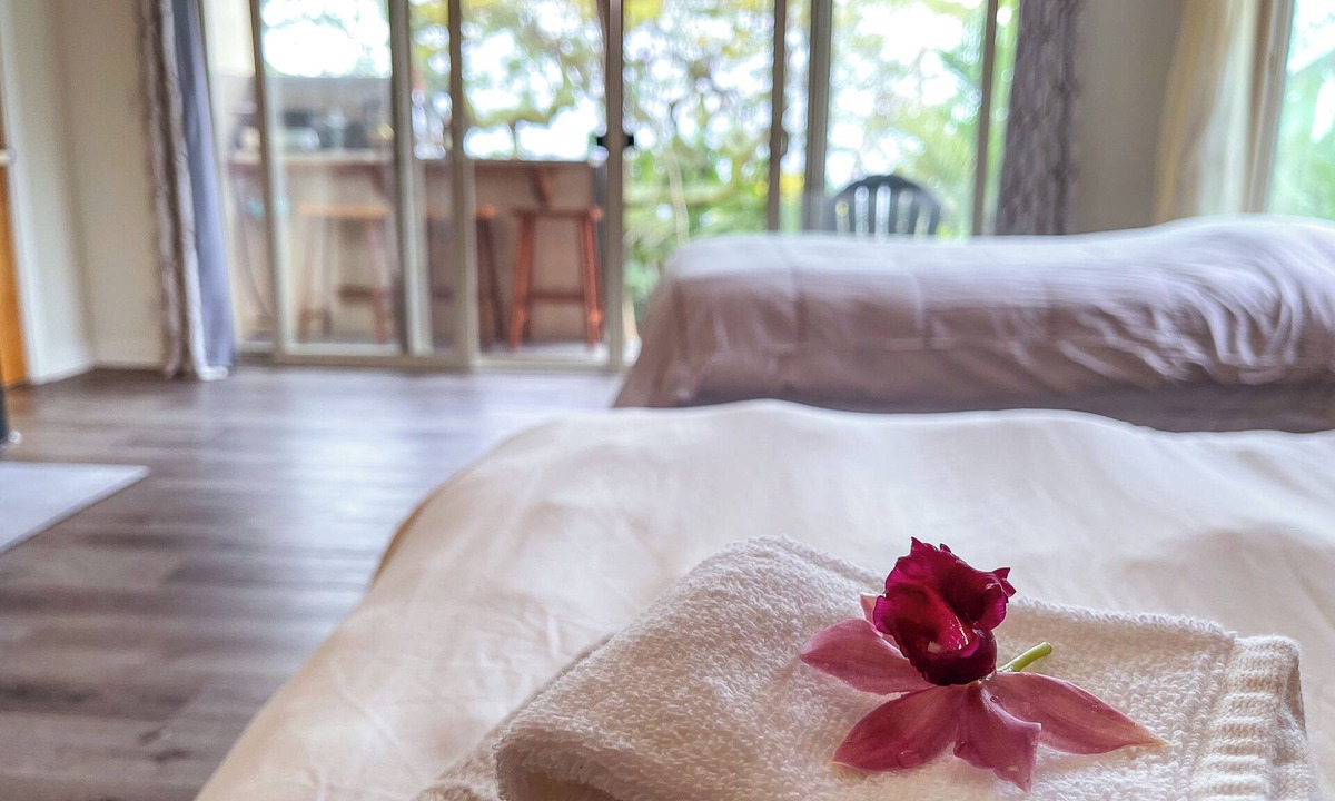 Kealakekua House | Gingerhill Farm Retreat