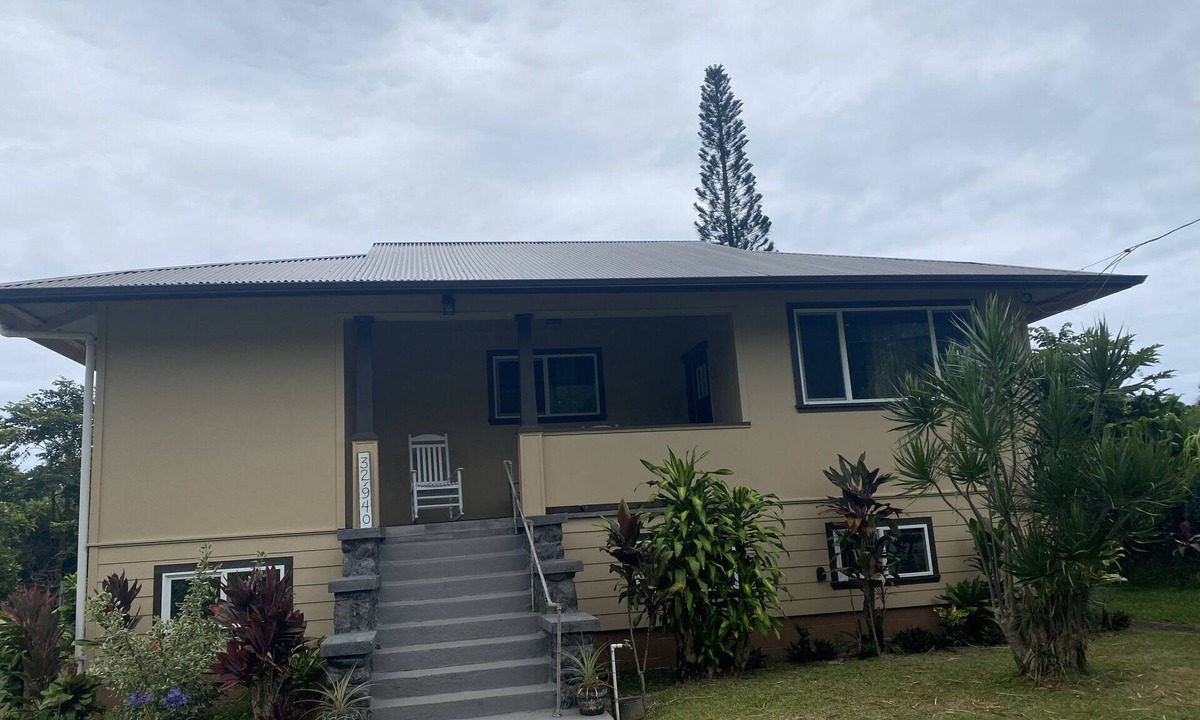 Ninole House | Gorgeous 3-bedroom house in Nīnole