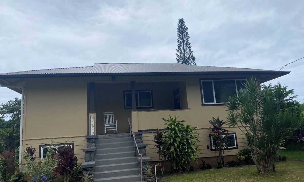 Ninole House | Gorgeous 3-bedroom house in Ninole perfect for a relaxing getaway