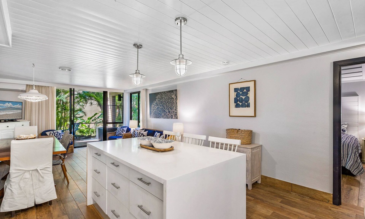 Kihei Condo | GROUND FLOOR, RENOVATED, AC ALL ROOMS, PICKLEBALL COURTS, AND STEPS TO BEACH