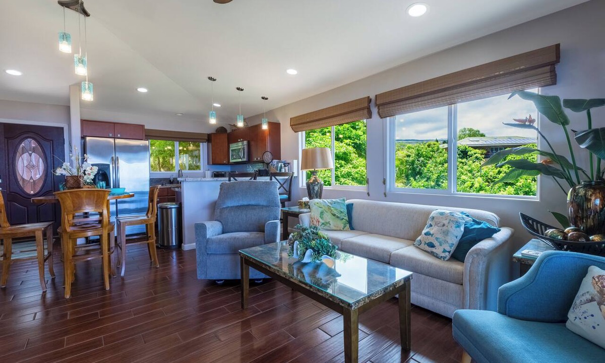 Kamuela House | Hale Ka Nani stunning ocean and mountain views, 1 bdrm/1 bath kitchen & laundry