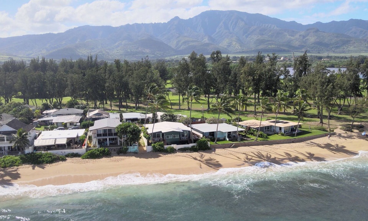 Waialee House | Haleiwa Waterfront House
