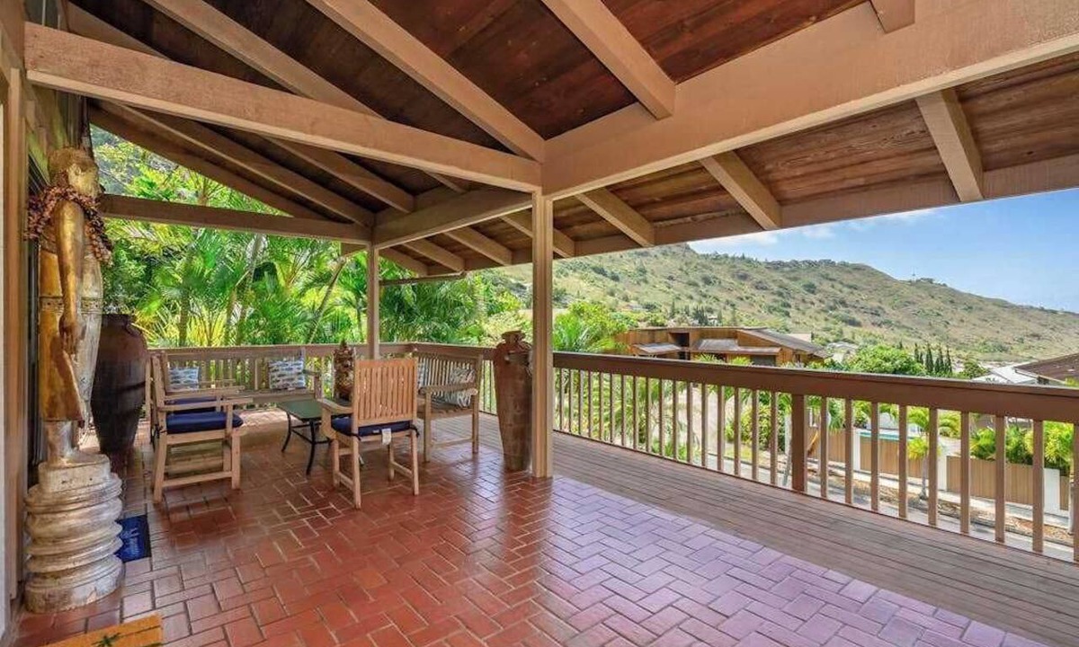 Hawaii Kai House | Hawaii Kai Studio with Ocean Views, Large Lanai, Koi Pond & W/D