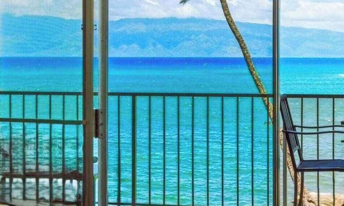 Kahana Condo | Hear the Waves, See the Islands and Turtles from the Lanai. Welcome to Maui