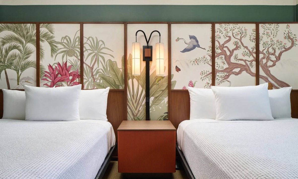 Ala Moana Hotel | High Floor City View Two Queens, Scenic Urban Garden Setting, Pool Access