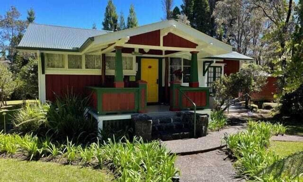 Volcano House | Historic Turn-of-the-Century Bungalow in the heart of Volcano Village.