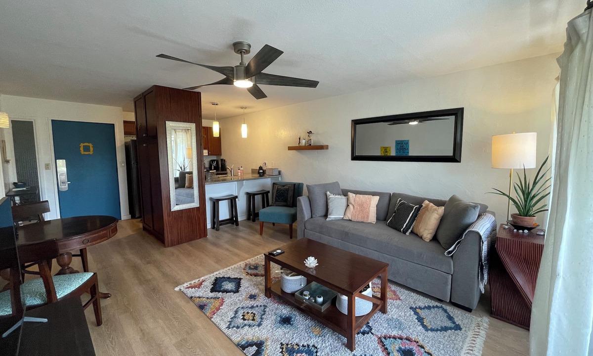 Wailua Condo | Home away from home in 1 bedroom condo with A/C and pools in central Kapaʻa