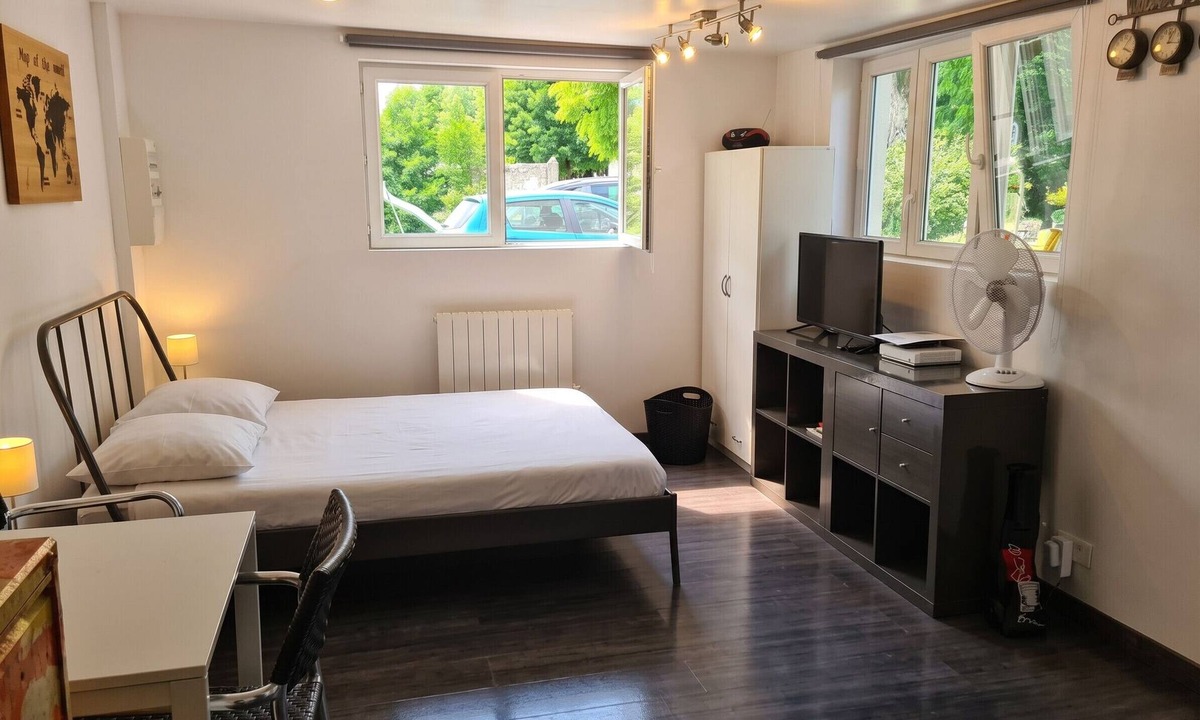 Saint-Ay Apartment | Homerez - Studio in Saint-Ay