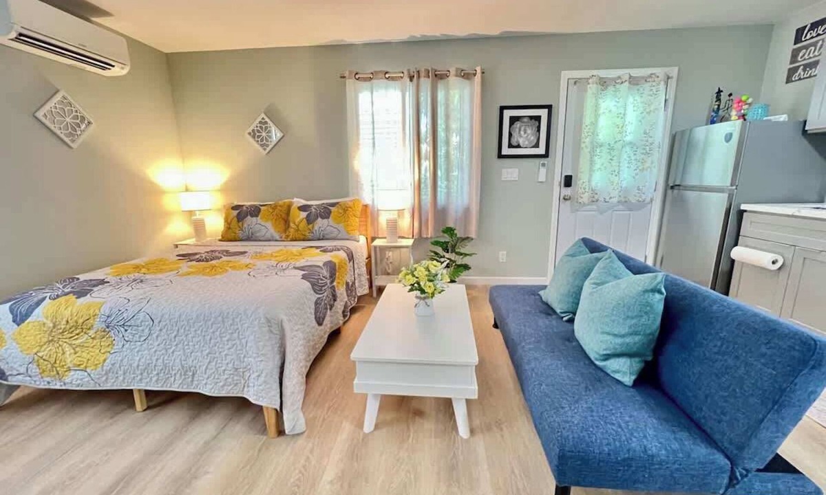 McCully - Moiliili House | Honolulu Studio City Vibez