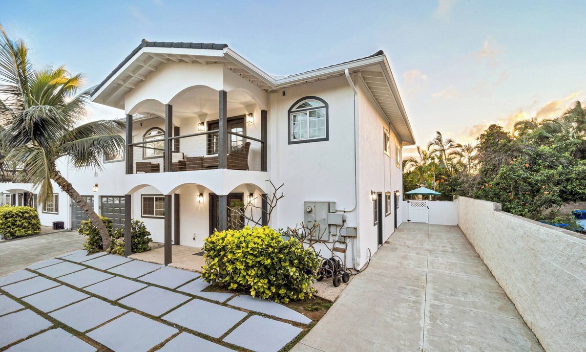 'Aina Haina House | Island Paradise home 5 min from the beach