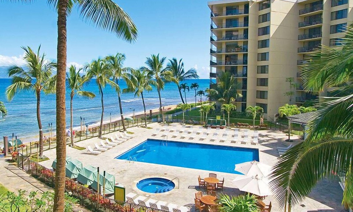 Honokowai Resort | Ka'anapali Shores, Ocean views, great location. Inquire for discounted rates!