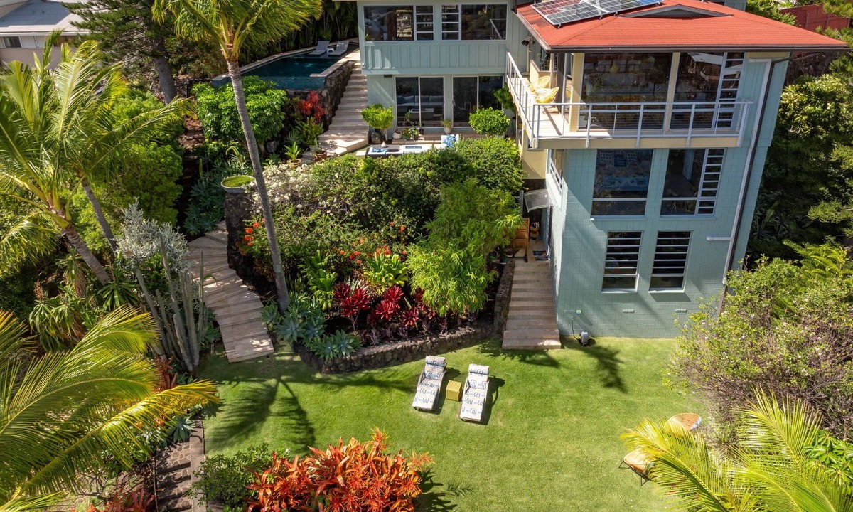 Waialae Iki Ridge House | Kahala Hills Villa by Gather: Luxury Oceanview Villa w/Pool & Gym