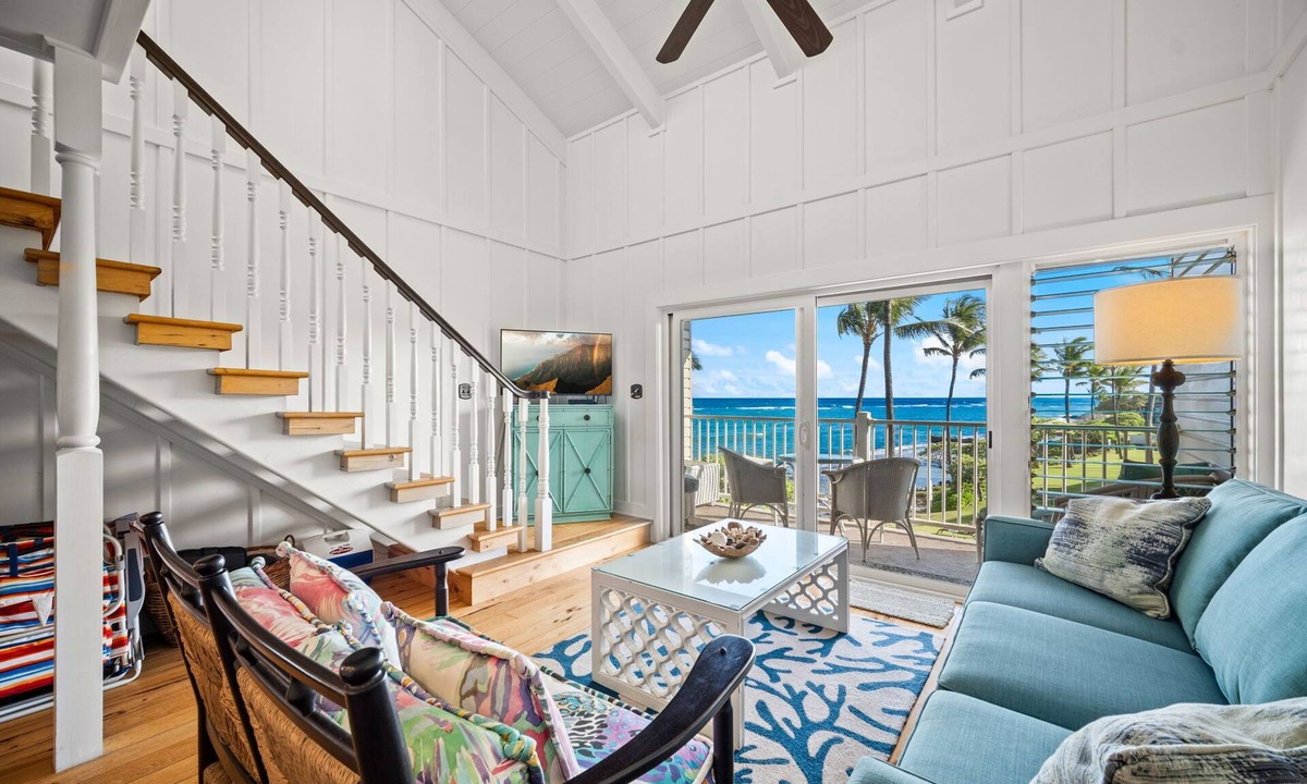 Wailua Condo | Kapaa Shore Resort C327, Beautiful Unit! Oceanfront, Moon and Sunrise Views