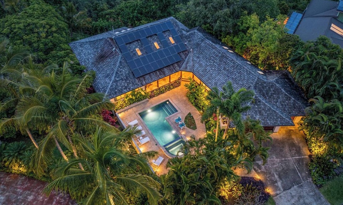 Princeville Villa | Kapiolani Ocean Villa: Pool, Spa & AC Sleeps 20+