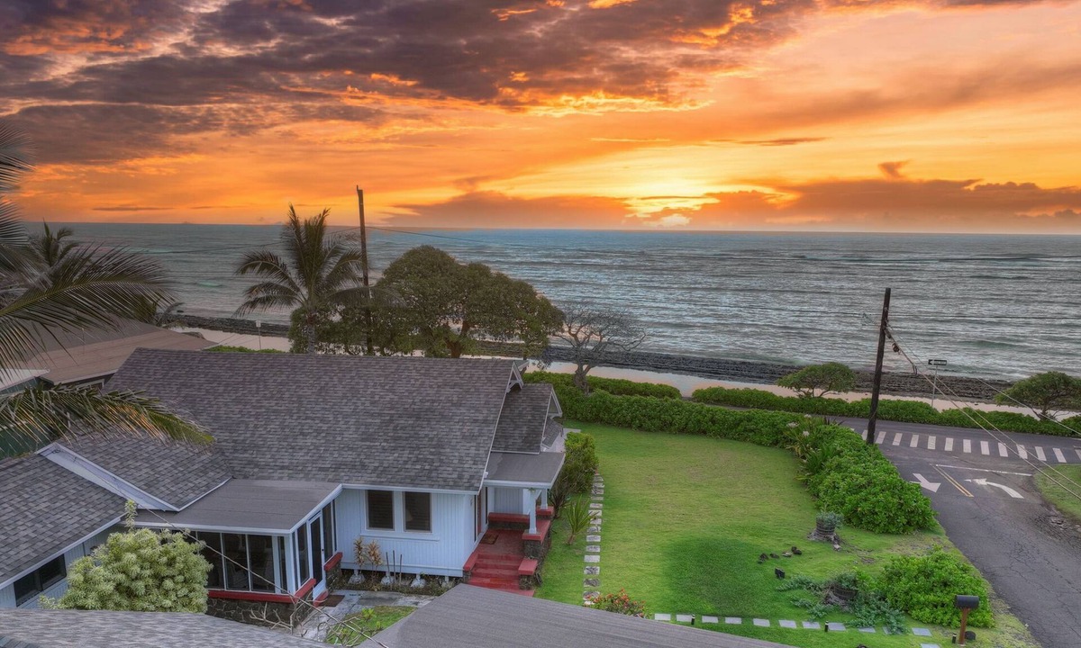Kapaa House | Large family beach home; ask about special Fall rates. Sleeps 7! TVNC #4247