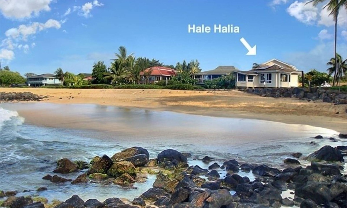 Poipu House | LOCATION! LOCATION! EXTRA SPECIAL RATE 10% OFF: 7 nite stays: 8/1/26 to 6/1/27