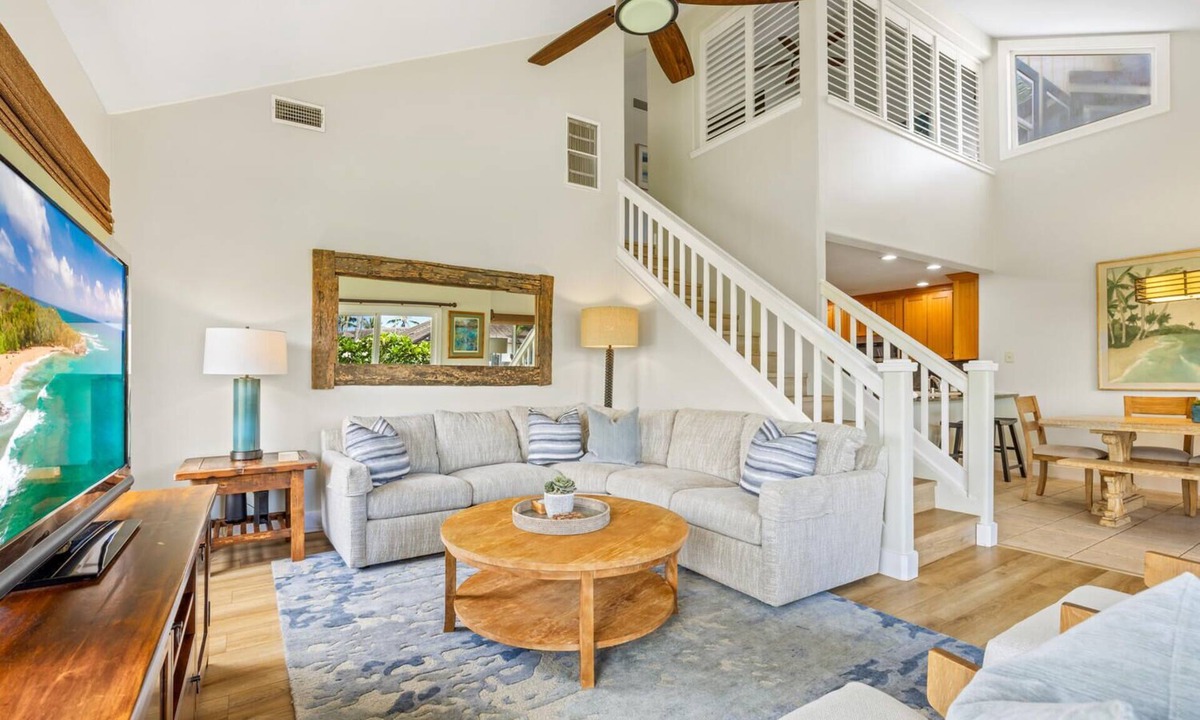 Poipu Condo | Luxury Condo In Poipu Beach, Central Air Conditioning, Pools and Mountain Views