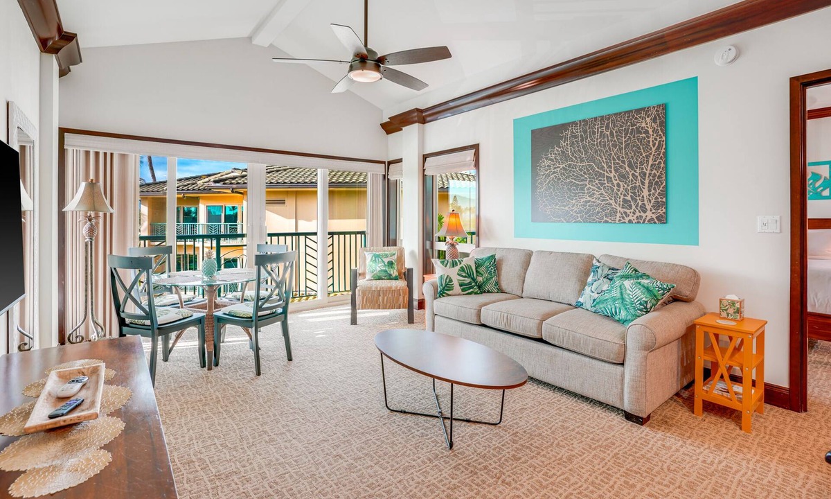 Wailua Condo | Luxury Penthouse Condo at beachfront Waipouli Beach Resort. Parking included