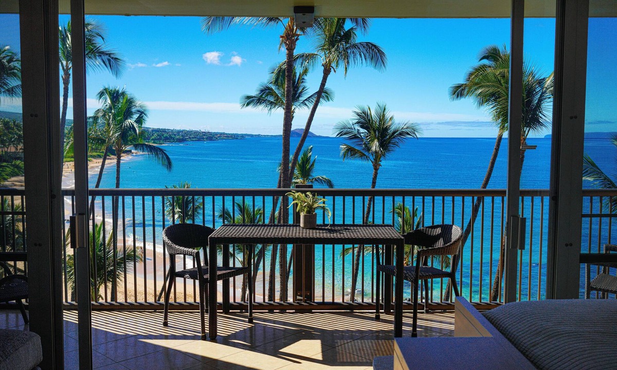 Kihei Condo | Maui/Kihei/Wailea Oceanfront 5-Star Condo: Newly Remodeled Beachfront Bliss