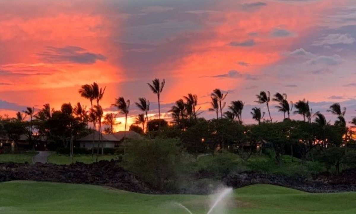 Kamuela House | 🏖️Mauna Lani Townhome w/Sunset Golf Course Views
