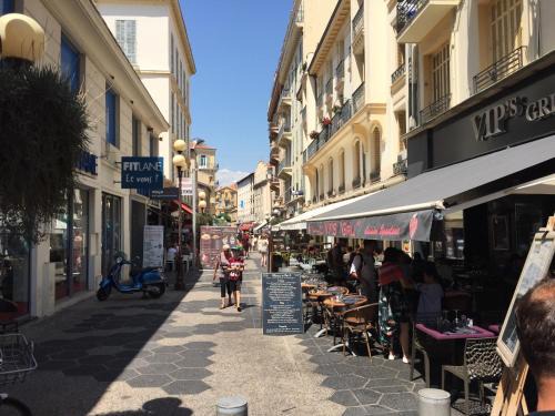 Carre d'Or Apartment | Nice Halevy