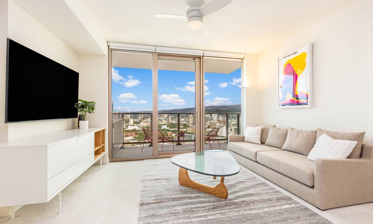 Ala Moana Condo | Ocean-MT Views From the Luxury Sky Ala Moana Condo with Amazing Amenities