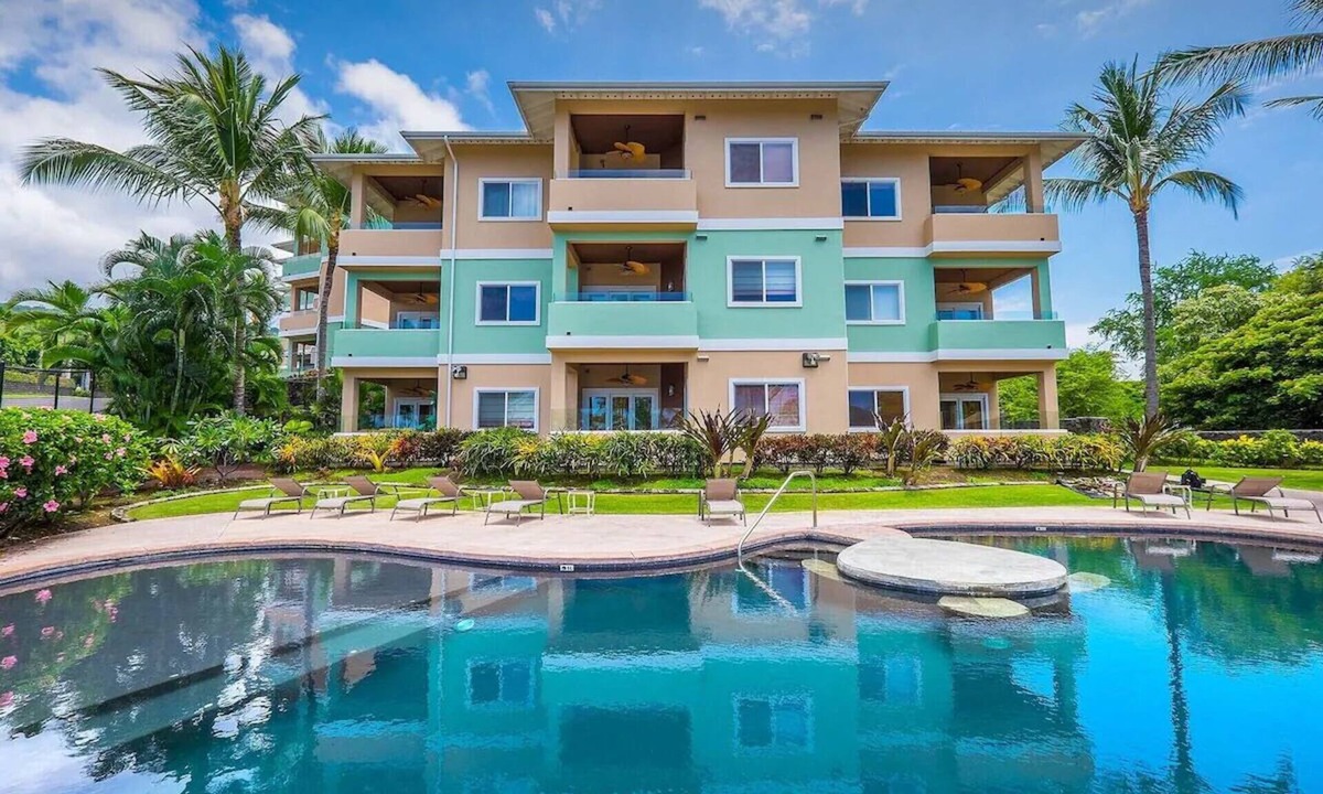 Kahaluu Bay Condo | Ocean View, Beach Front, Dream Vacation Villa, at Kahalu’u Snorkel & Surf Beach.