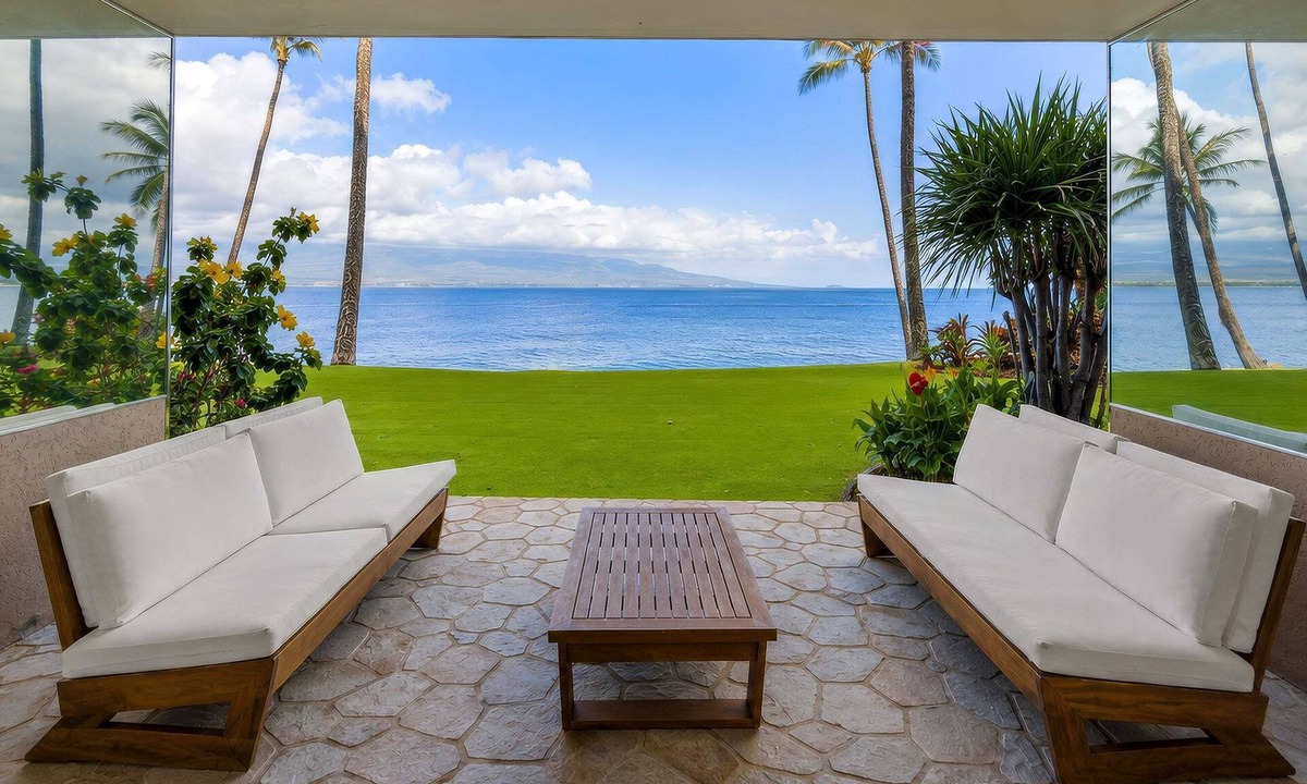 Maalaea Condo | Oceanfront Lauloa 106 - Ground Floor, Modern Renovation, Split-ac, Walk to Beach