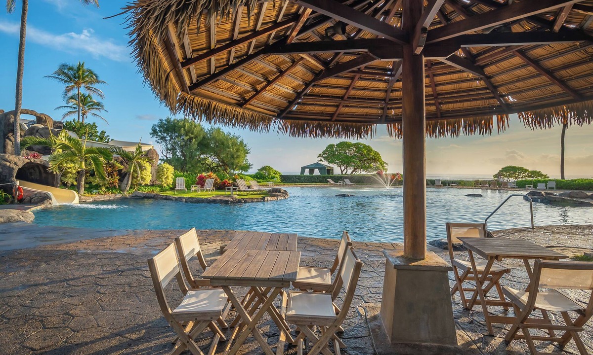 Hanamaulu Resort | Oceanfront Resort, 2 QUEEN beds, water views, walk-out access to pools/ocean