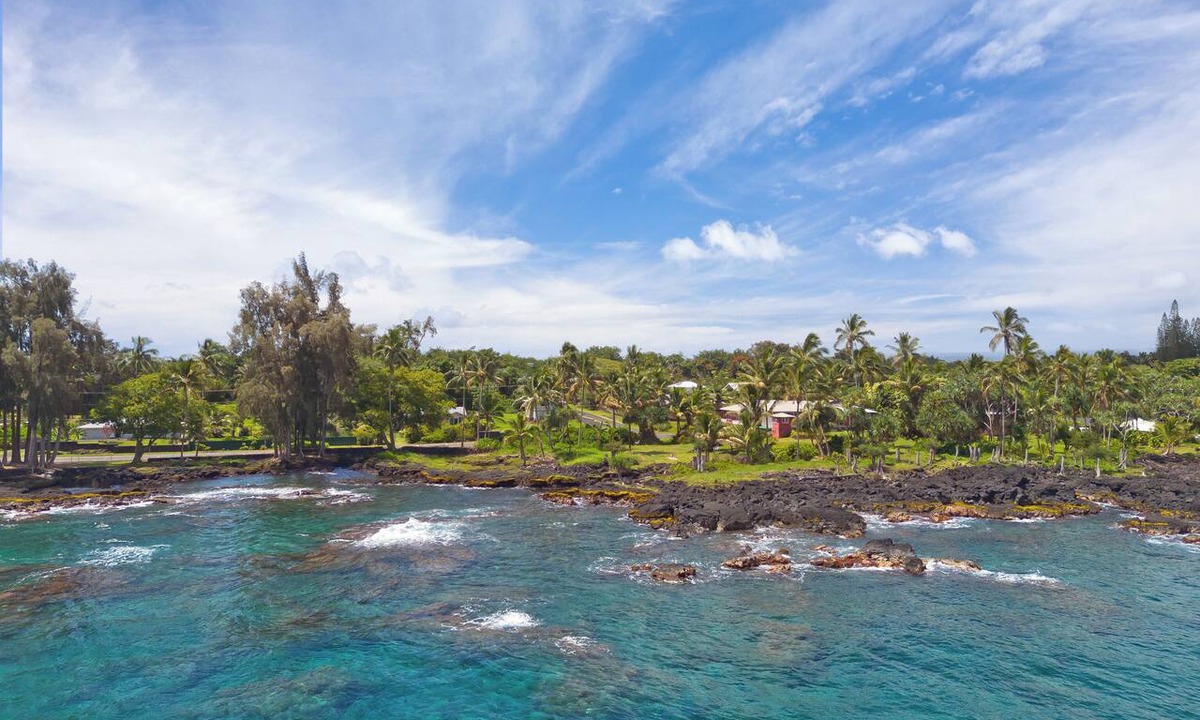 Hilo Condo | Oceanview Mauna Loa Shores Kai Ekahi #201 next to Carlsmith Beach Park