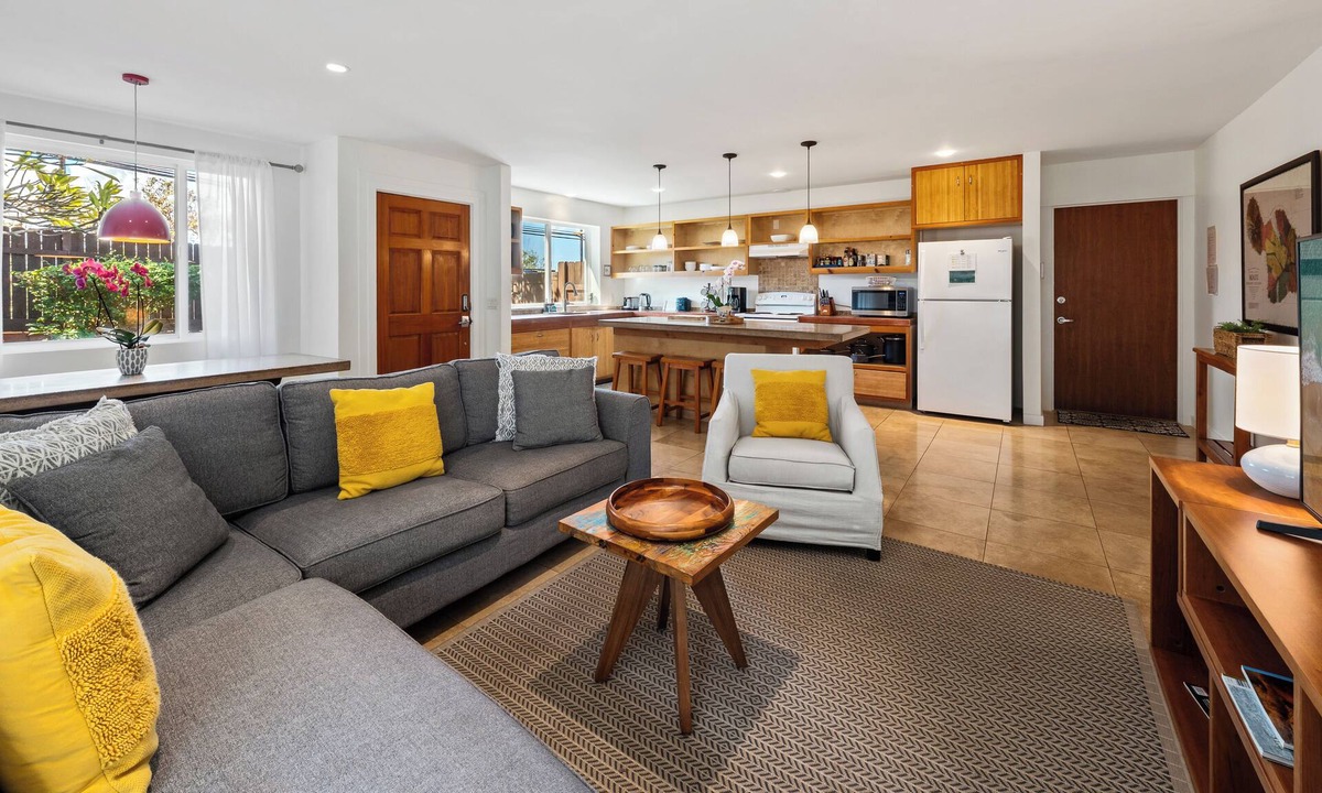 Paia House | Paia Family Cottage - Walk to everything in Paia Town