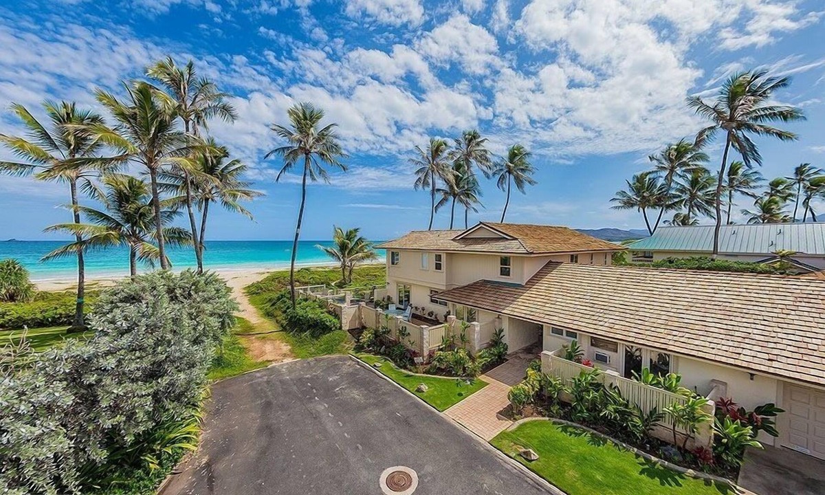 Kailua House | Place in Paradise-Kailua Beachfront Short term Lic#1990/NUC-1802
