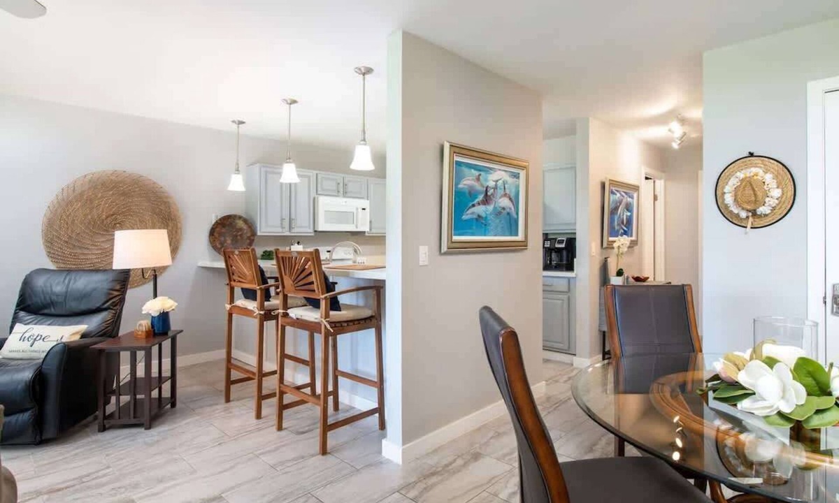 Waikoloa Village Condo | Pools, lanai & BBQ, Beach gear, On Golf Course