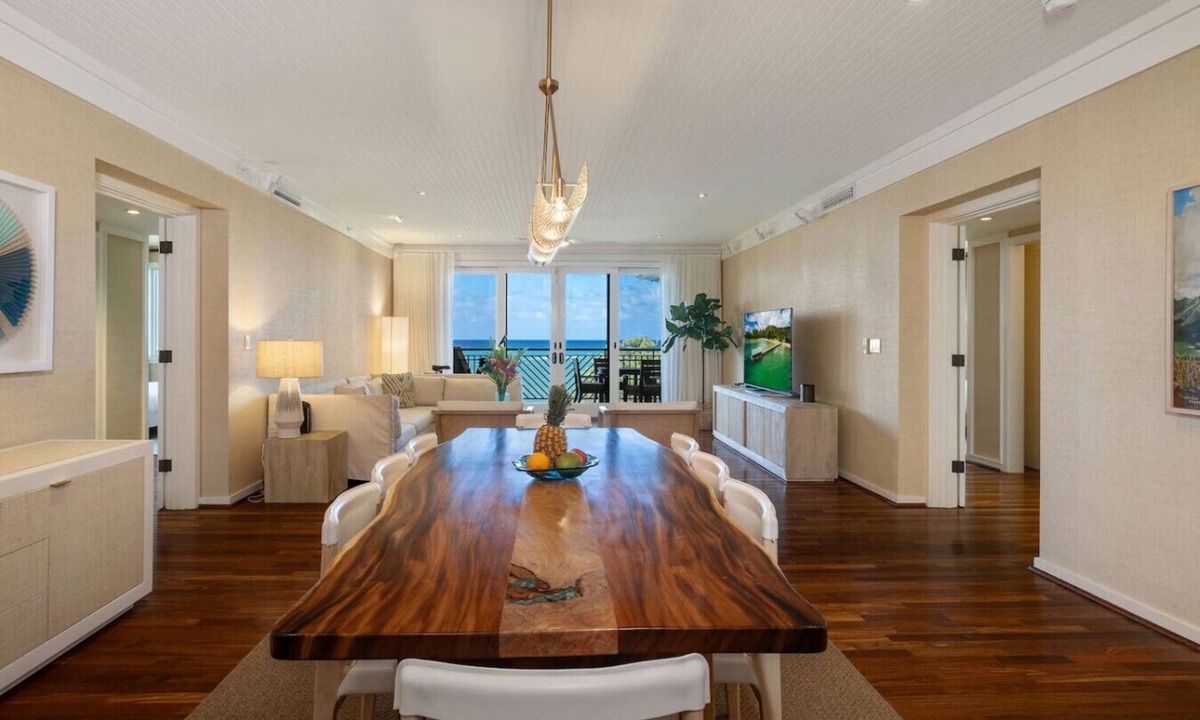 Kahuku Villa | Presidential Suite Turtle Bay 4BR Oceanfront Villa