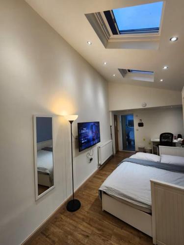 Cheadle Bed & Breakfast | Private Annexe in Cheadle near Manchester Airport