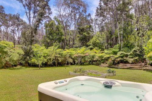 Volcano House | Rainforest Retreat w/Hot Tub: Mins to Nat'l Park!