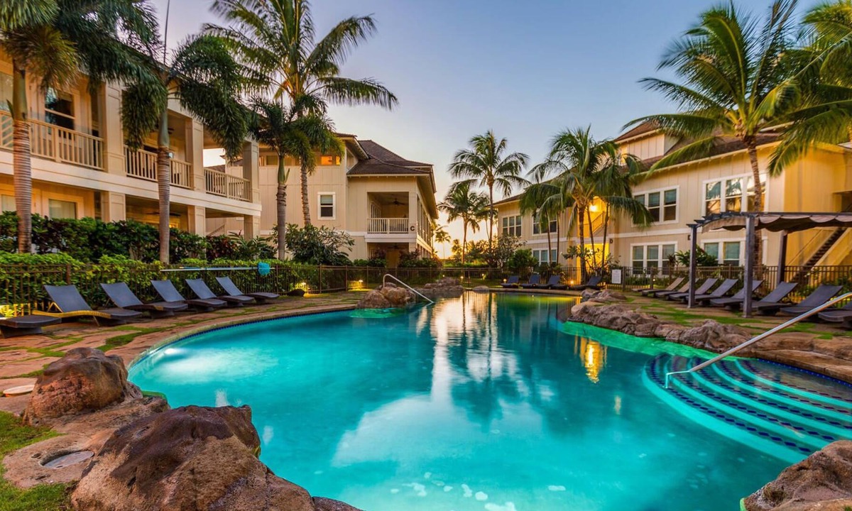 Poipu House | Spacious Villa just a short stroll to Poipu, Brennecke, and Shipwreck Beach